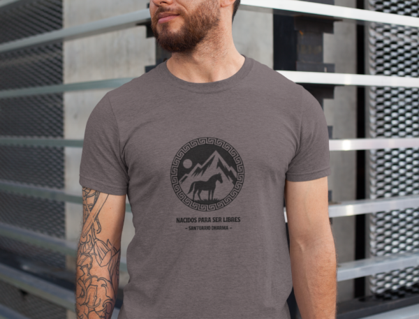 camiseta caballo y montaña